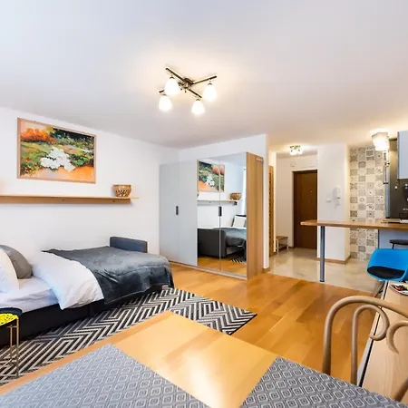 شقة Plac Grzybowski Blue Sky By Bookinghost *